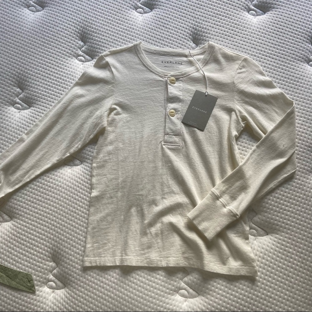 Everlane Henley